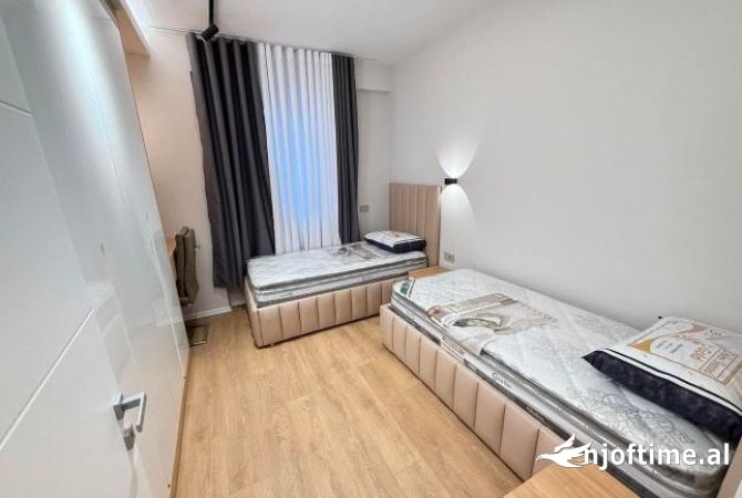 Shtepi me qera Apartament ne Tirane, 2+1, Mobilimi E mobiluar, Pagesa 1,200  Euro.