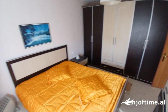 Shtepi me qera 2+1 ne Tirane - 50,000 Leke