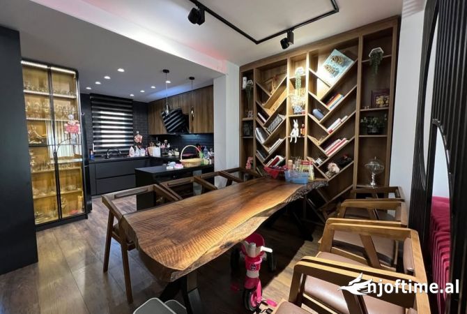 Shtepi ne shitje 2+1 ne Tirane - 240,000 Euro