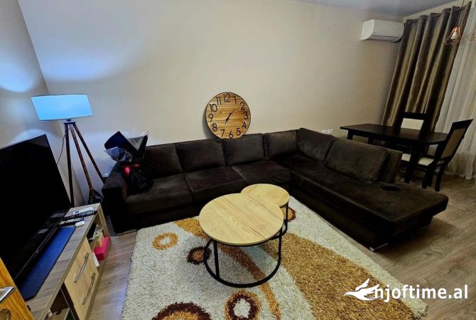 Shtepi me qera Apartament ne Tirane, 1+1, Mobilimi E mobiluar, Pagesa 60,000  Leke.