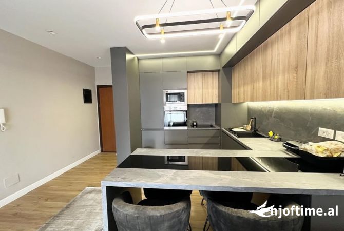 Shtepi ne shitje 2+1 ne Tirane - 220,000 Euro