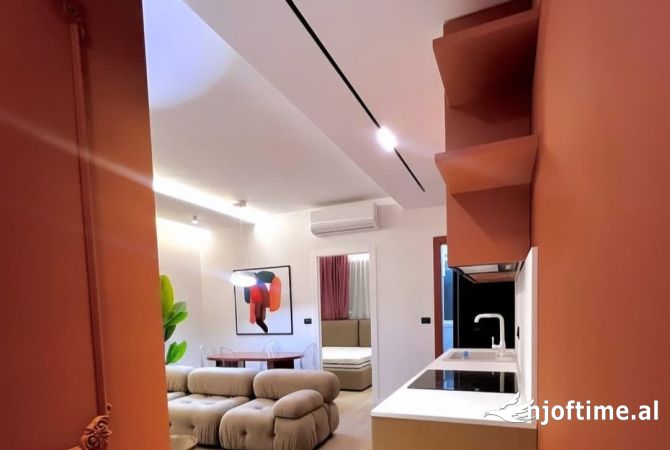 Shtepi ne shitje Apartament ne Tirane, 1+1, Mobilimi E mobiluar, Pagesa 155,000  Euro.