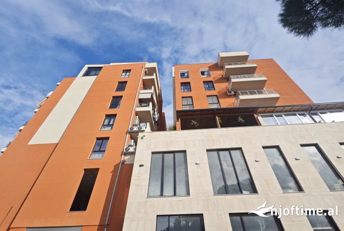 Shtepi ne shitje Apartament ne Tirane, 2+1, Mobilimi Bosh, pa mobiluar, Pagesa 150,000  Euro.