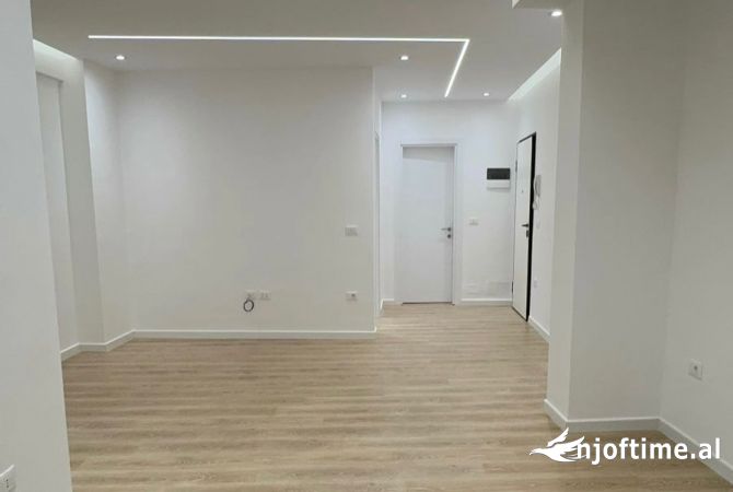 Shtepi me qera 1+1 ne Tirane - 700 Euro