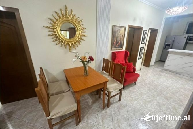 Shtepi me qera 3+1 ne Tirane - 800 Euro