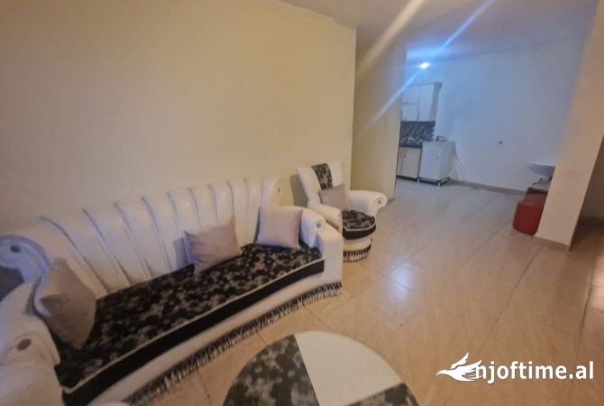 Shtepi ne shitje 2+1 ne Tirane - 104,000 Euro