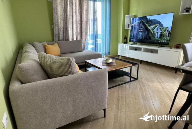 Shtepi me qera 2+1 ne Tirane - 700 Euro