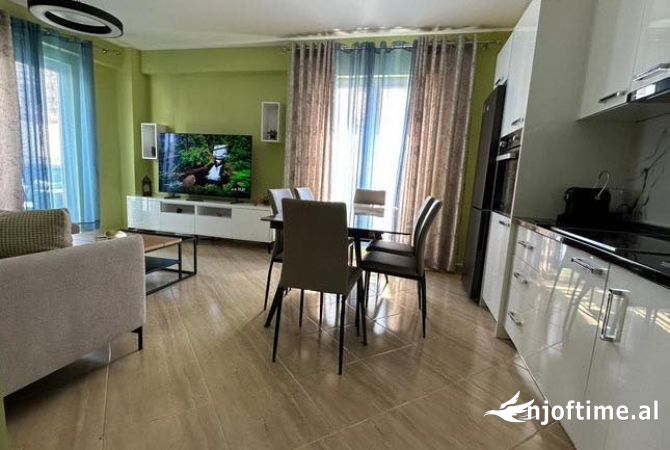 Shtepi me qera 2+1 ne Tirane - 700 Euro