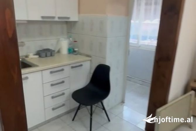 Shtepi me qera 2+1 ne Tirane - 50,000 Leke