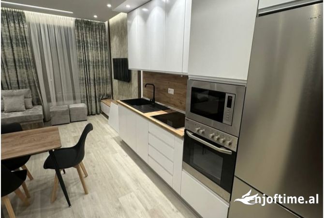 Shtepi me qera Apartament ne Tirane, 1+1, Mobilimi E mobiluar, Pagesa 700  Euro.