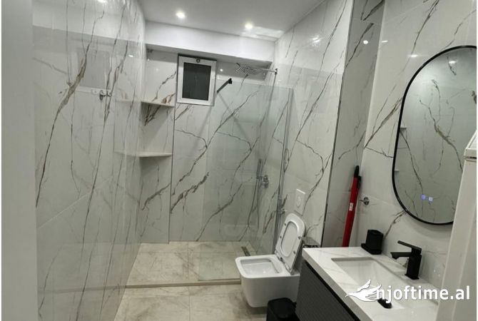 Shtepi me qera Apartament ne Tirane, 1+1, Mobilimi E mobiluar, Pagesa 700  Euro.