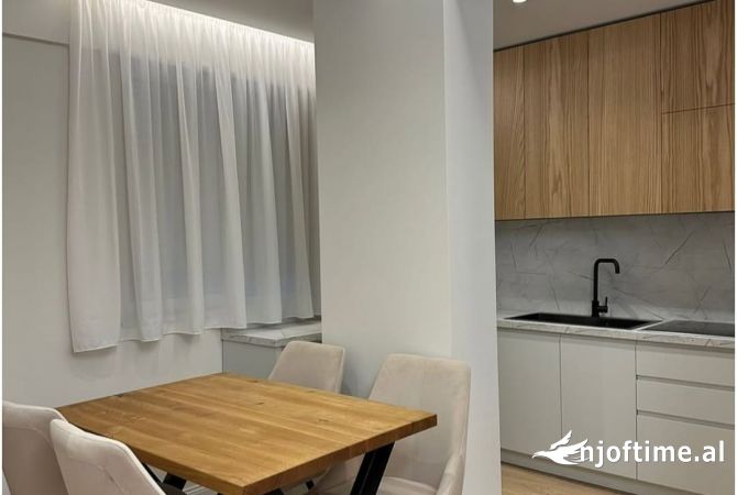 Shtepi me qera 1+1 ne Tirane - 700 Euro