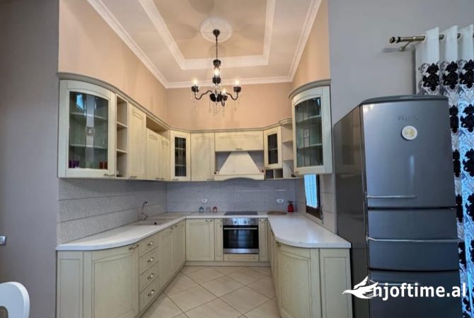 Casa in affitto 2+1 a Tirana - 800 Euro