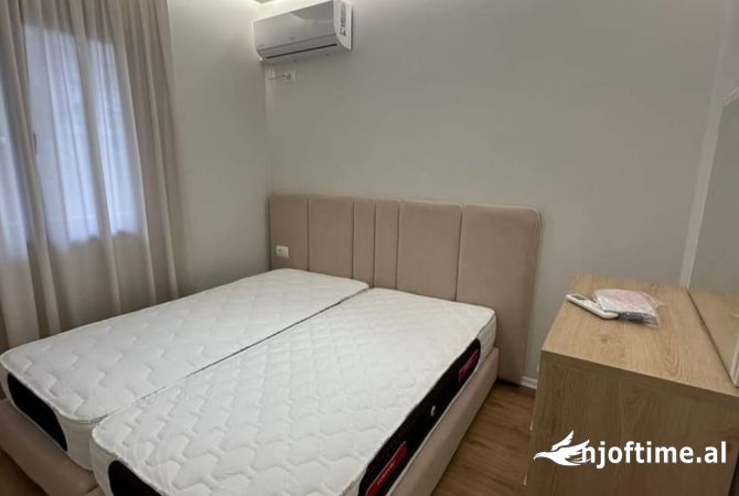 Shtepi me qera Apartament ne Tirane, 1+1, Mobilimi E mobiluar, Pagesa 550  Euro.