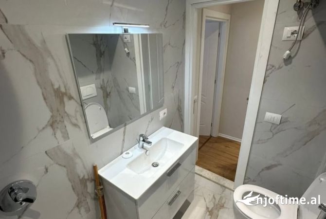 Shtepi me qera Apartament ne Tirane, 1+1, Mobilimi E mobiluar, Pagesa 550  Euro.