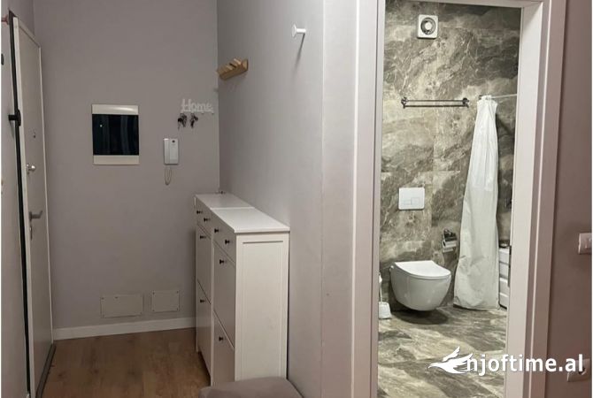 Shtepi me qera Apartament ne Tirane, 2+1, Mobilimi E mobiluar, Pagesa 650  Euro.