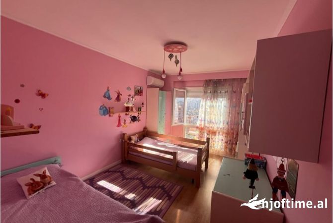Shtepi me qera Apartament ne Tirane, 2+1, Mobilimi E mobiluar, Pagesa 650  Euro.