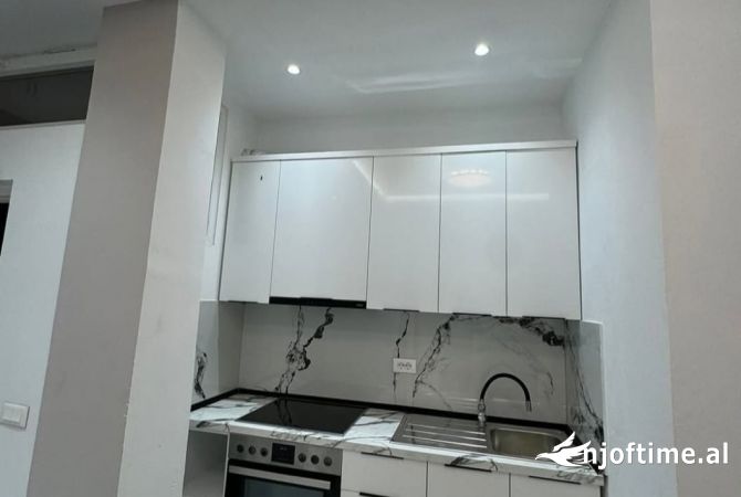 Shtepi me qera 1+1 ne Tirane - 450 Euro