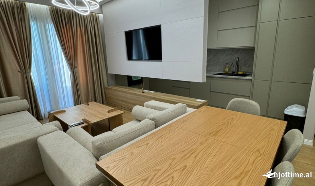 Shtepi ne shitje Apartament ne Tirane, 2+1, Mobilimi E mobiluar, Pagesa 350,000  Euro.