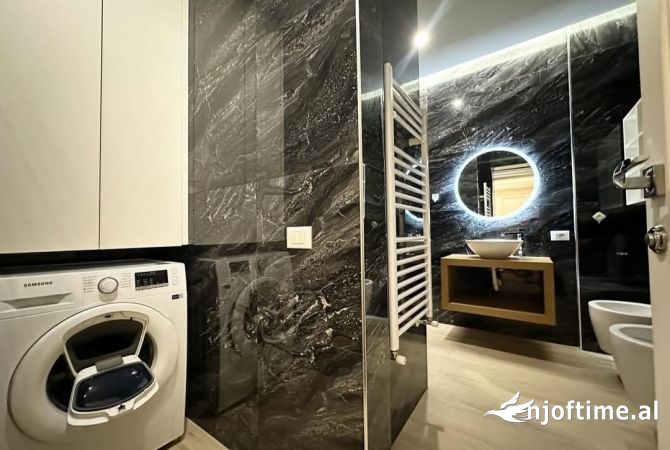 Shtepi me qera Apartament ne Tirane, 4+1, Mobilimi E mobiluar, Pagesa 1,500  Euro.