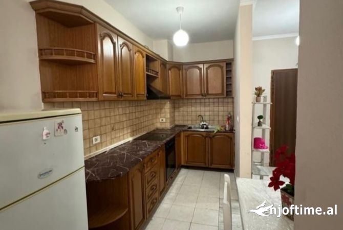 Shtepi ne shitje 2+1 ne Tirane - 120,000 Euro