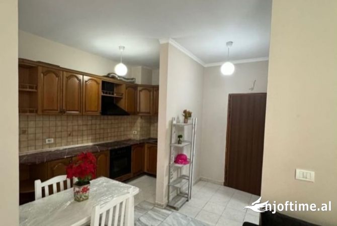 Shtepi ne shitje 2+1 ne Tirane - 120,000 Euro