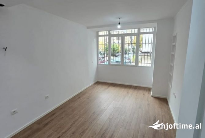Shtepi ne shitje 2+1 ne Tirane - 120,000 Euro