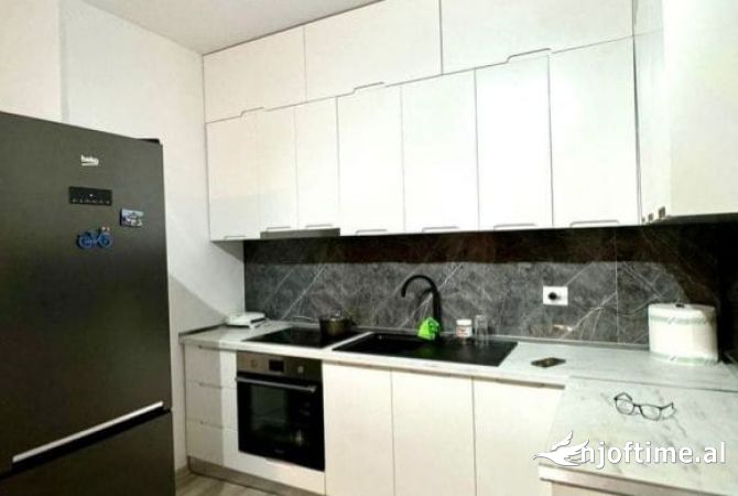 Shtepi ne shitje 1+1 ne Tirane - 110,000 Euro