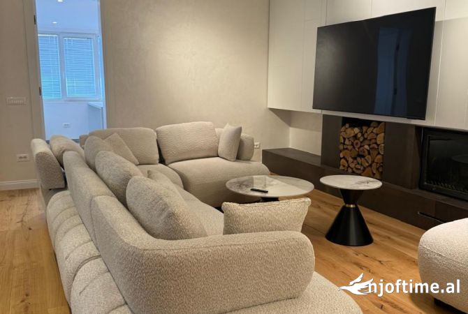 Shtepi ne shitje 3+1 ne Tirane - 700,000 Euro