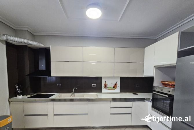 Shtepi ne shitje 3+1 ne Tirane - 320,000 Euro
