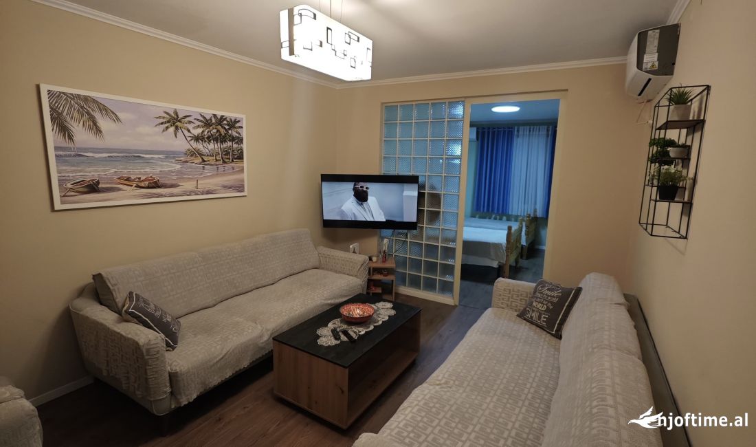 Shtepi me qera Apartament ne Tirane, 2+1, Mobilimi E mobiluar, Pagesa 850  Euro.