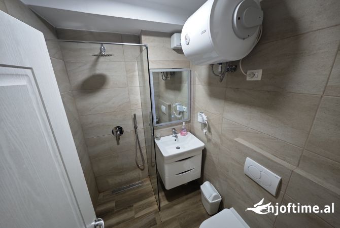 Shtepi me qera Apartament ne Tirane, 2+1, Mobilimi E mobiluar, Pagesa 850  Euro.