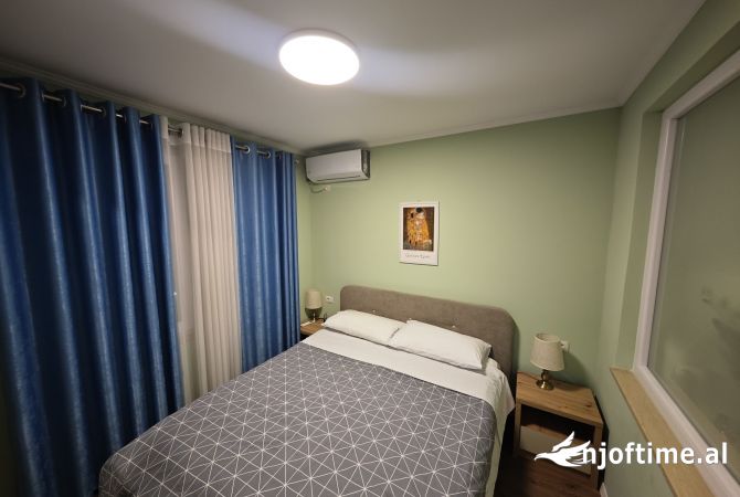 Shtepi me qera Apartament ne Tirane, 2+1, Mobilimi E mobiluar, Pagesa 850  Euro.
