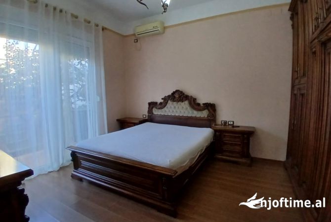 Shtepi me qera 2+1 ne Tirane - 60,000 Leke