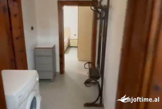 Shtepi me qera 1+1 ne Tirane - 40,000 Leke