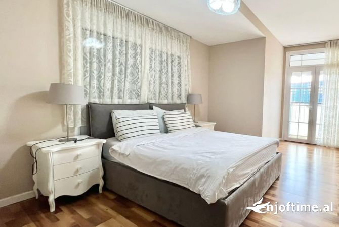 Shtepi me qera Apartament ne Tirane, 1+1, Mobilimi E mobiluar, Pagesa 700  Euro.