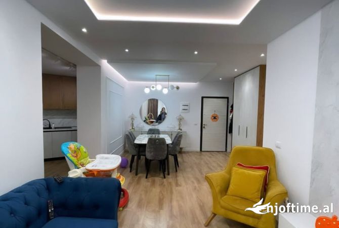 Shtepi ne shitje 2+1 ne Tirane - 225,000 Euro