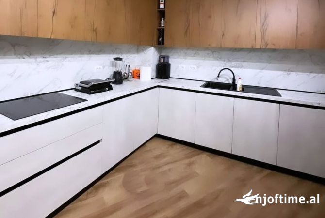 Shtepi ne shitje 2+1 ne Tirane - 225,000 Euro