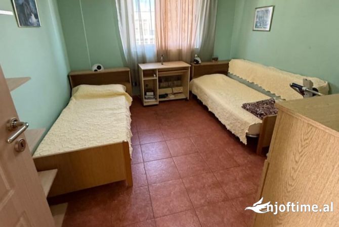 Shtepi me qera Apartament ne Tirane, 2+1, Mobilimi E mobiluar, Pagesa 60,000  Leke.
