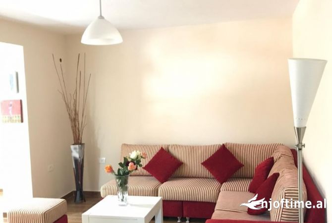 Shtepi me qera 2+1 ne Tirane - 600 Euro