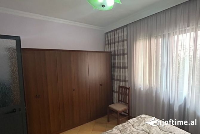 Shtepi me qera 2+1 ne Tirane - 45,000 Leke