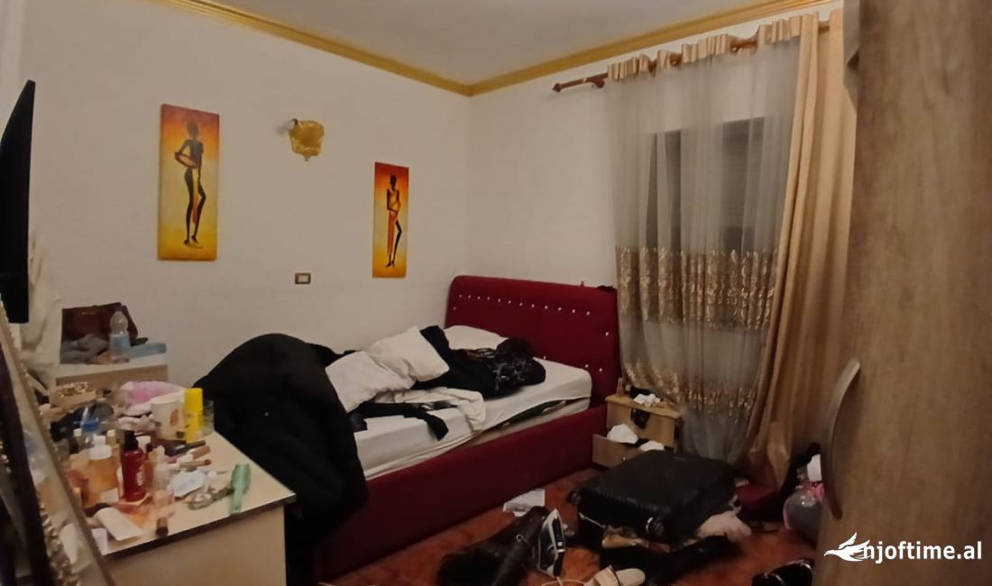 Shtepi me qera Apartament ne Tirane, 2+1, Mobilimi E mobiluar, Pagesa 570  Euro.