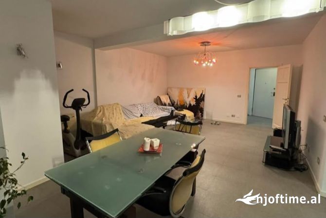 Shtepi me qera 3+1 ne Tirane - 800 Euro