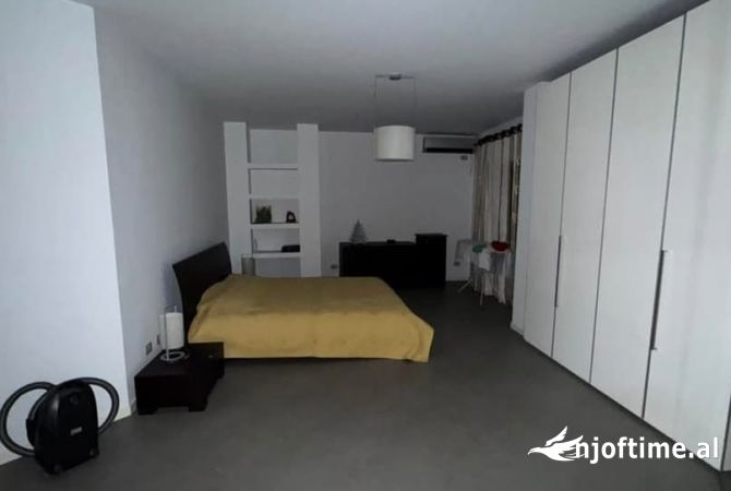 Shtepi me qera 3+1 ne Tirane - 800 Euro
