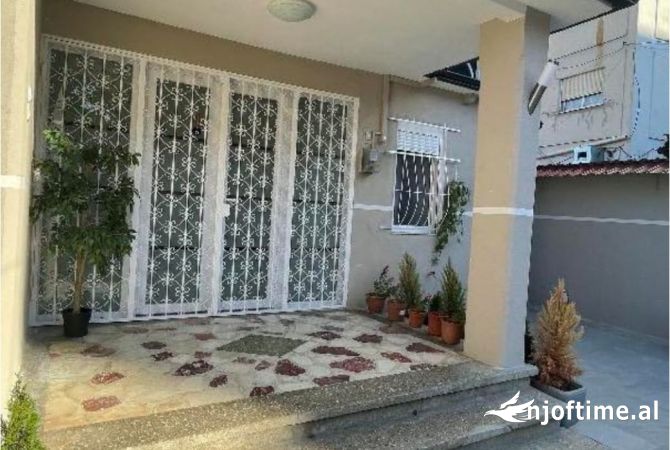 Shtepi me qera Apartament ne Tirane, 2+1, Mobilimi E mobiluar, Pagesa 90,000  Leke.