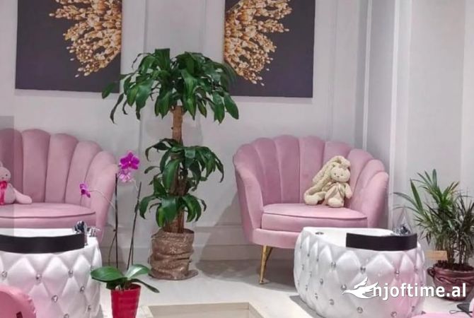 Ambient biznesi me qera 1+1 ne Tirane - 850 Euro