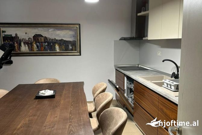 Shtepi me qera 2+1 ne Tirane - 600 Euro