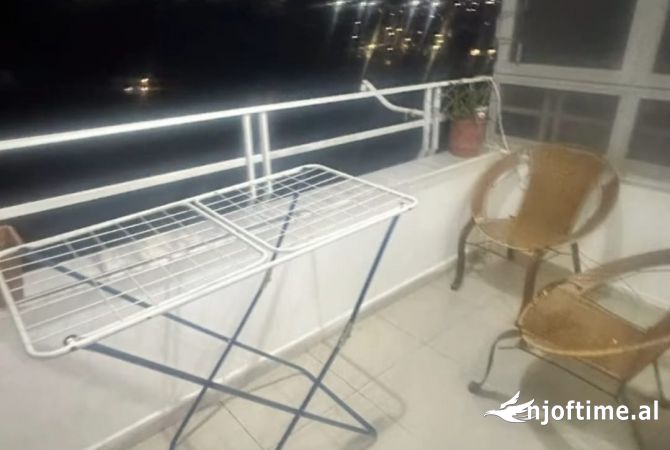 Shtepi me qera Apartament ne Tirane, 1+1, Mobilimi E mobiluar, Pagesa 330  Euro.