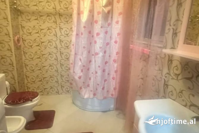 Shtepi me qera Apartament ne Tirane, 1+1, Mobilimi E mobiluar, Pagesa 330  Euro.