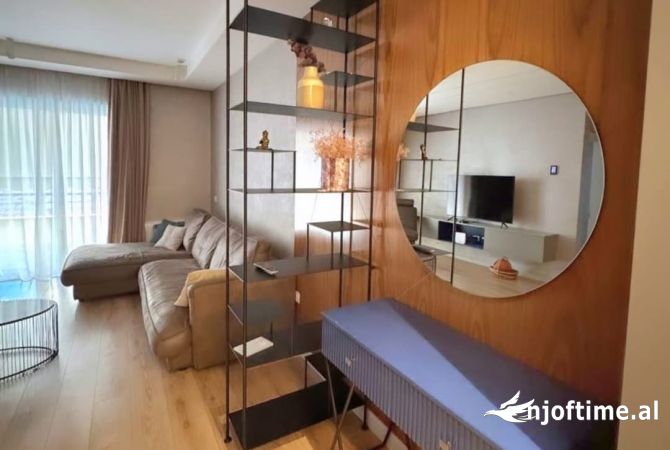 Shtepi me qera 2+1 ne Tirane - 1,000 Euro
